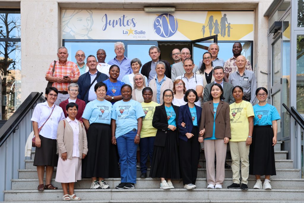 Mons. Segura inaugura la XXXIII edición de la Escuela de Formación Misionera